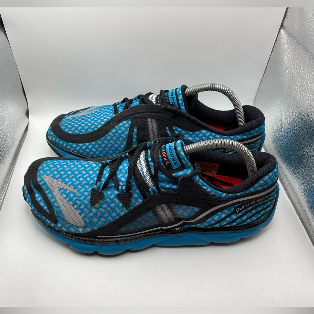 Brooks Pure Drift 2 women’s blue sneakers size 10.5
